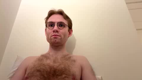 Snapshot of molliter chatting on April 2026 12:30:02 AM molliter online show from April 2026 12:30:02 AM