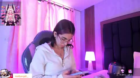 Molly online show from July 2026 04:17:01 PM