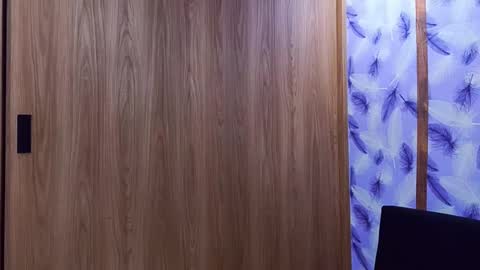 Molly online show from September 2025 12:59:01 AM