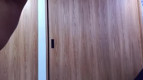 Molly online show from November 2025 04:35:01 AM