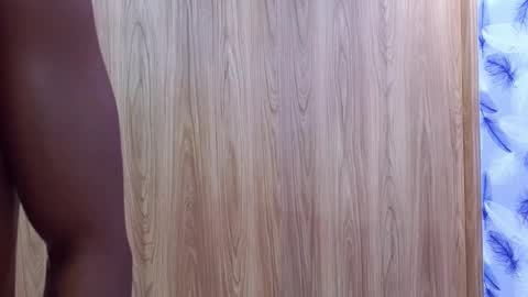 Molly online show from November 2025 05:53:01 PM