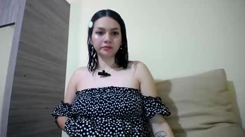 Molly online show from September 2025 06:30:01 PM