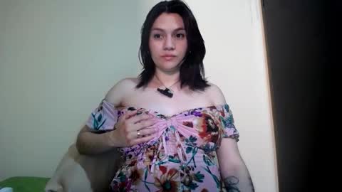 Molly online show from October 2025 06:52:02 PM