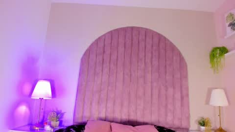 Molly Jackson online show from February 2025 12:35:02 PM