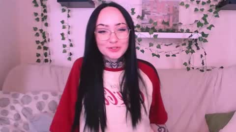 molly_kisss online show from September 2025 04:11:02 AM