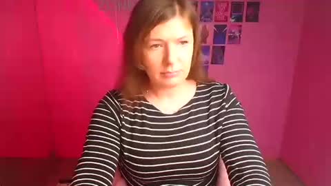 Snapshot of molly_mis chatting on January 2026 12:42:01 PM Molly online show from January 2026 12:42:01 PM