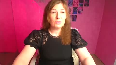 Snapshot of molly_mis chatting on February 2026 12:44:02 PM Molly online show from February 2026 12:44:02 PM