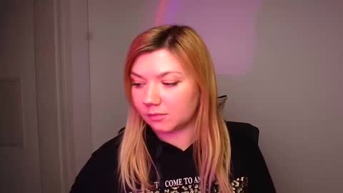 Molly online show from January 2025 03:17:02 PM