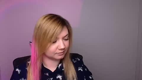 Molly online show from January 2025 12:29:02 PM