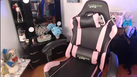 Molly online show from January 2025 05:29:02 AM