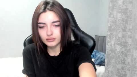 Snapshot of molly_ww chatting on November 2025 07:46:02 PM Molly online show from November 2025 07:46:02 PM