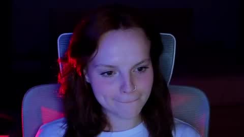 Molly online show from April 2026 07:04:01 PM