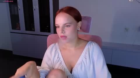 Snapshot of mollybossy chatting on July 2026 01:58:33 AM Molly online show from July 2026 01:58:33 AM