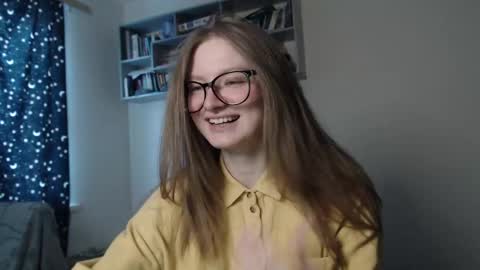 mollytucker online show from March 2025 12:20:01 PM