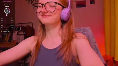 mollytucker online show from November 2025 02:16:01 PM