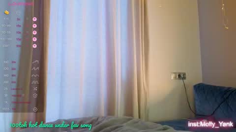 Snapshot of mollyyank chatting on October 2025 11:09:02 AM Molly online show from October 2025 11:09:02 AM