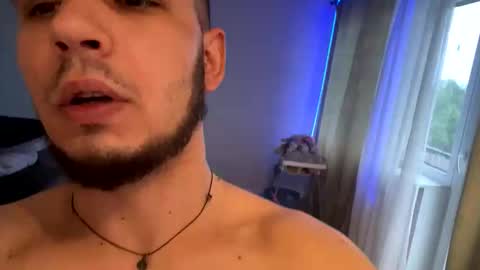 molodoi_27 online show from May 2026 06:20:01 PM