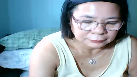 mombastic55 online show from August 2026 01:18:01 AM