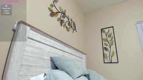 Anny online show from January 2025 12:09:02 PM