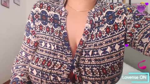 Daphne  online show from February 2025 08:02:02 PM