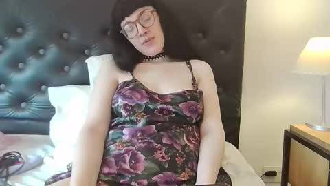 Mommynatrix online show from March 2026 04:19:01 PM