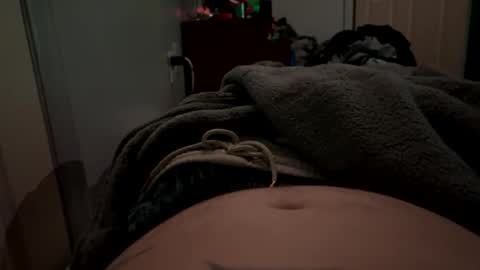 Snapshot of mommyndaddyplaytime chatting on January 2026 11:04:01 AM mommyndaddyplaytime online show from January 2026 11:04:01 AM