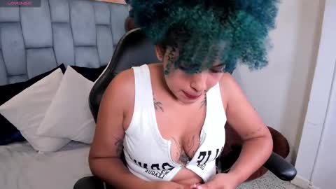 Snapshot of momo_ayasse chatting on September 2025 01:49:01 AM Momo online show from September 2025 01:49:01 AM