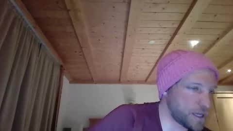 moms_little_monster online show from March 2026 08:01:01 PM