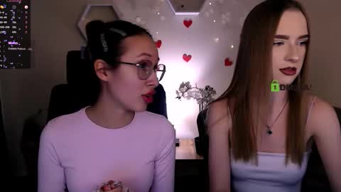 Mona  online show from October 2025 07:23:02 PM