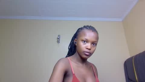 Mona online show from November 2025 01:59:02 AM