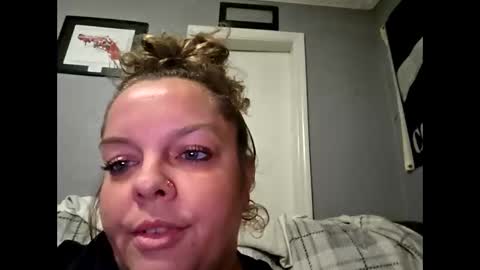 monamakeumoana88 online show from November 2025 10:54:01 PM