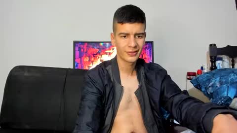 Snapshot of monarquia_ chatting on December 2024 10:29:01 PM nicolas online show from December 2024 10:29:01 PM