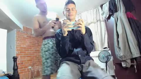 Snapshot of monarquia_ chatting on December 2024 01:25:01 AM nicolas online show from December 2024 01:25:01 AM