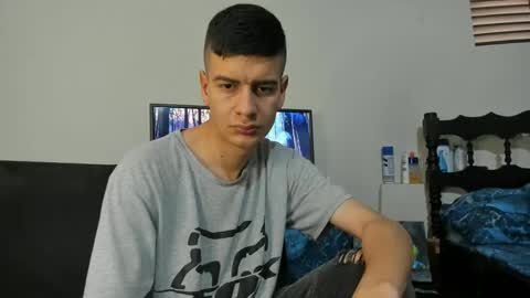 Snapshot of monarquia_ chatting on December 2024 07:43:02 PM nicolas online show from December 2024 07:43:02 PM