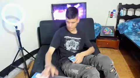 Snapshot of monarquia_ chatting on December 2024 01:18:02 AM nicolas online show from December 2024 01:18:02 AM