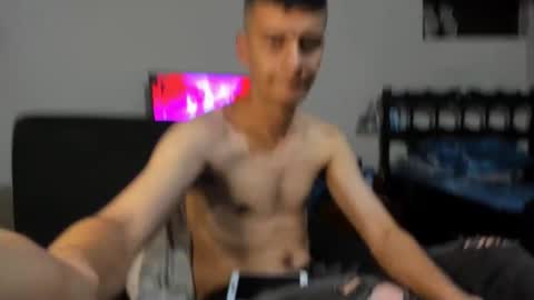 Snapshot of monarquia_ chatting on December 2024 01:38:02 AM nicolas online show from December 2024 01:38:02 AM