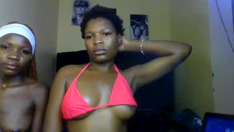 Snapshot of monchi_kiss chatting on June 2026 05:04:02 PM MonchiTalrianmaraladasha online show from June 2026 05:04:02 PM