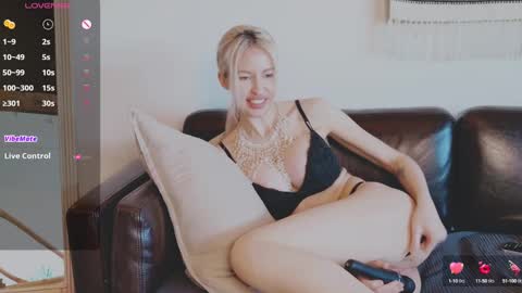 PoppyPlayful online show from January 2025 05:37:02 PM