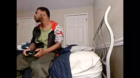 Snapshot of moneyboysaveg548 chatting on February 2026 07:06:02 AM moneyboysaveg548 online show from February 2026 07:06:02 AM