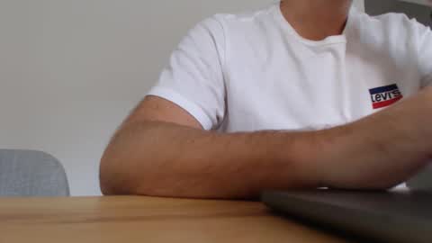 moneyslave84 online show from November 2025 07:09:01 AM