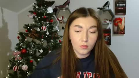 sweet girl and shine body online show from November 2025 01:03:01 PM