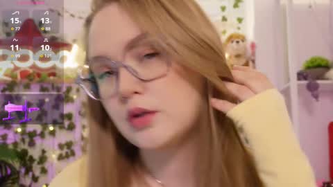 monicaasis online show from February 2026 06:12:02 PM