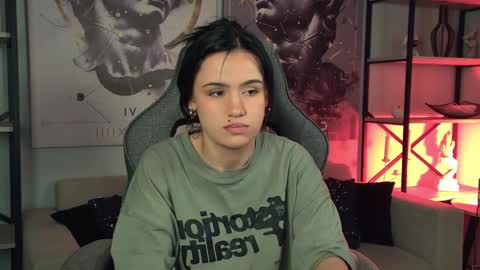 monica online show from May 2026 01:33:01 AM