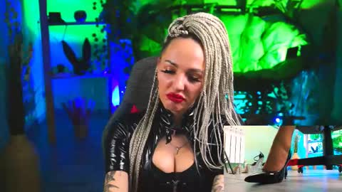 Monika online show from March 2025 06:32:01 PM