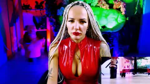 Monika online show from October 2025 10:46:02 AM