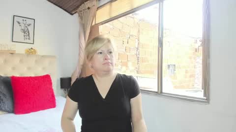 Mony online show from February 2025 10:09:01 PM