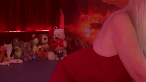 Monika    online show from February 2025 02:58:02 AM