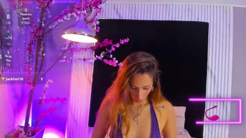 MONIK FOX online show from November 2025 08:08:01 PM