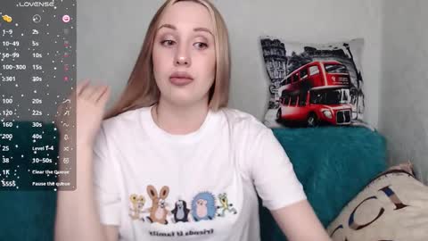 Monika online show from September 2025 11:56:02 AM