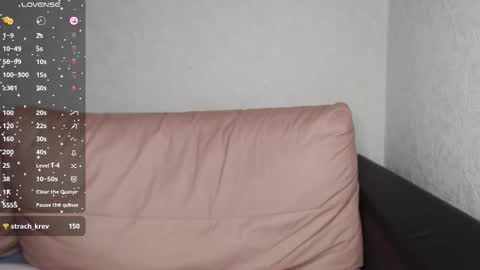 Monika online show from November 2025 01:47:02 PM